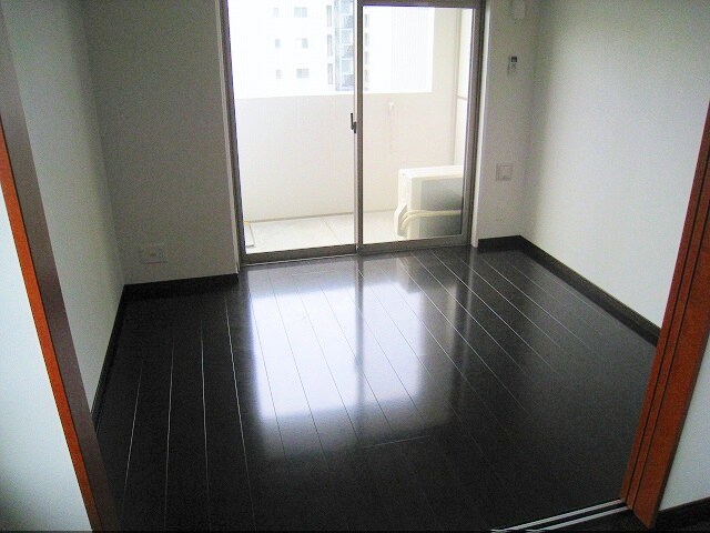 物件内観写真6　(洋室)