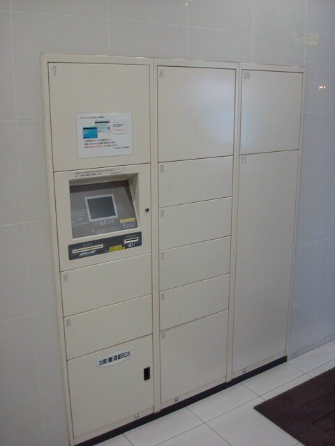 物件内観写真18　(便利な宅配ボックス☆)