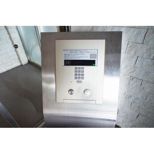 物件内観写真16　(オートロックで安心です☆)