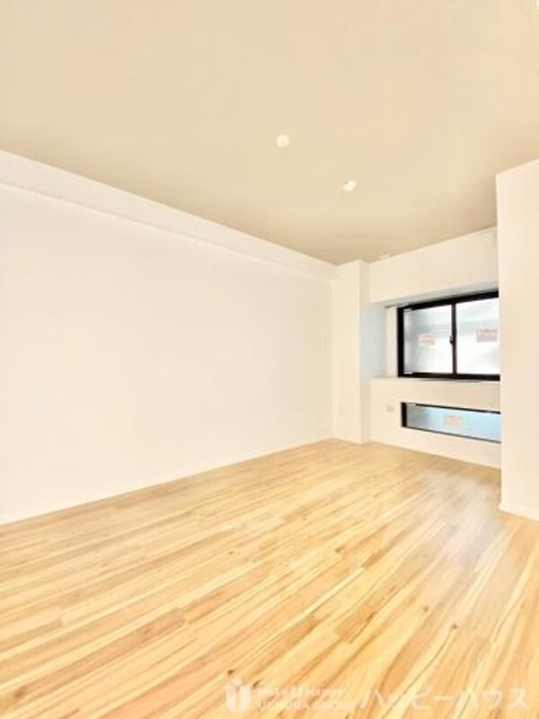 洋室(ゆったりした洋室です)