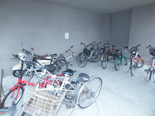 物件内観写真22　(駐輪場☆)