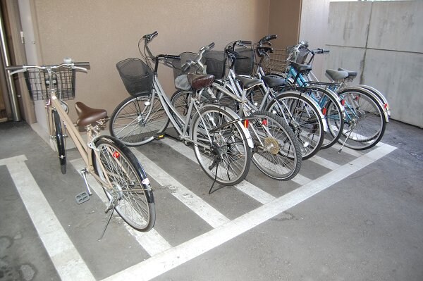 建物設備(駐輪場)