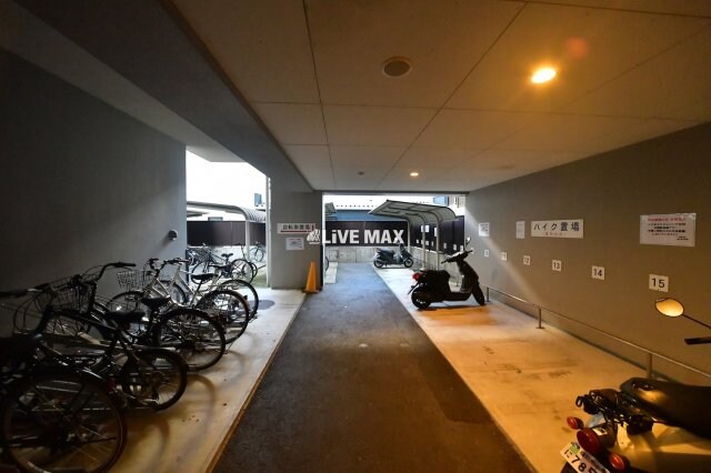 物件内観写真21　(エアオン付きで快適です)