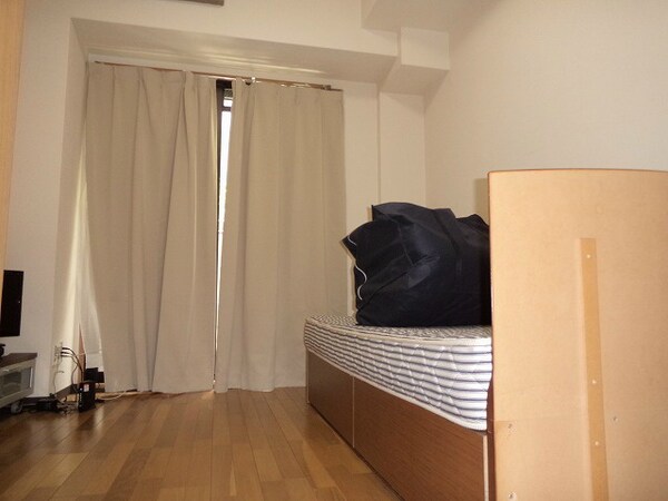 寝室(写真はモデルルーム仕様です。家具家電は付属いたしません。)