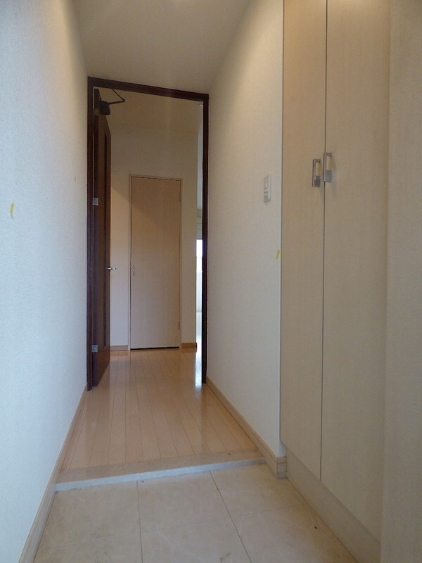 物件内観写真4　(※別号室参考写真)