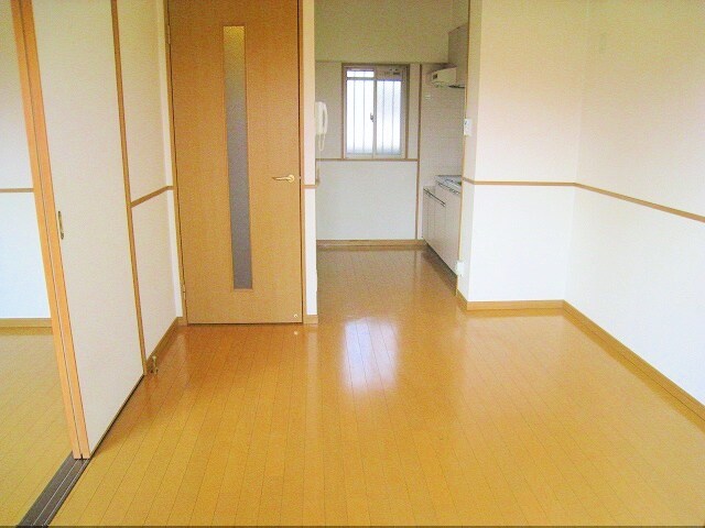 物件内観写真4　(※写真と異なる場合は現状優先。)