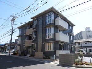 ウェストクロス外観写真