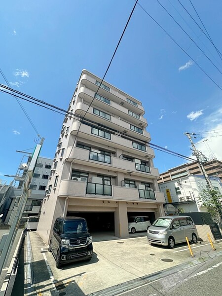 ルネス和泉外観写真