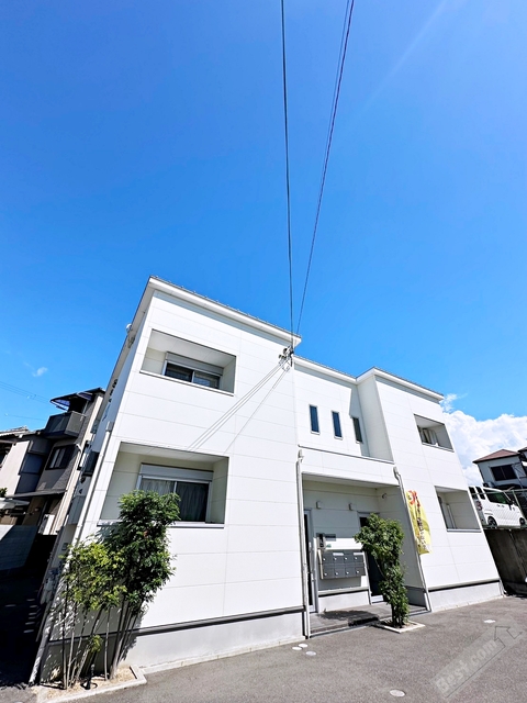 IE LAB. Rent 吉井町