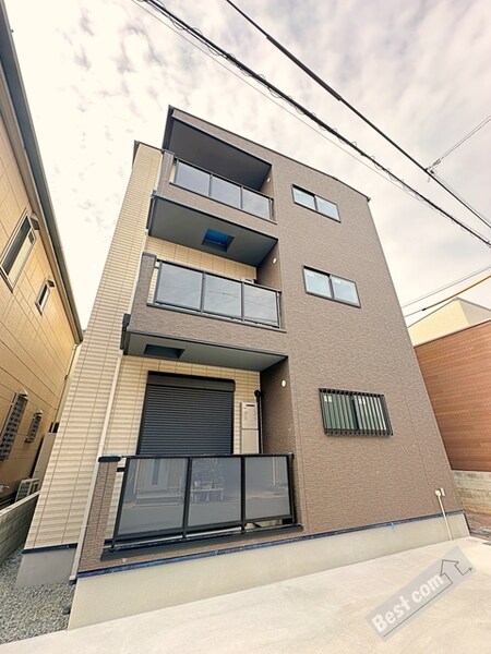 D porta Riccia外観写真
