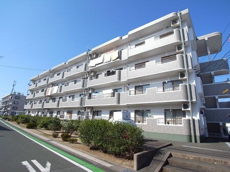 マンションカズ外観写真