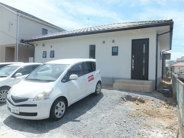 本郷町1350-18貸家