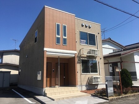 エムズ　カーサ外観写真