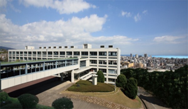 周辺環境(私立須磨学園中学校 999m)