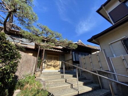 三条町貸家外観写真