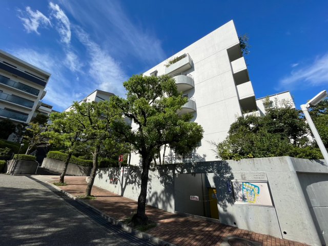 日商岩井芦屋ガーデンヒルズC棟