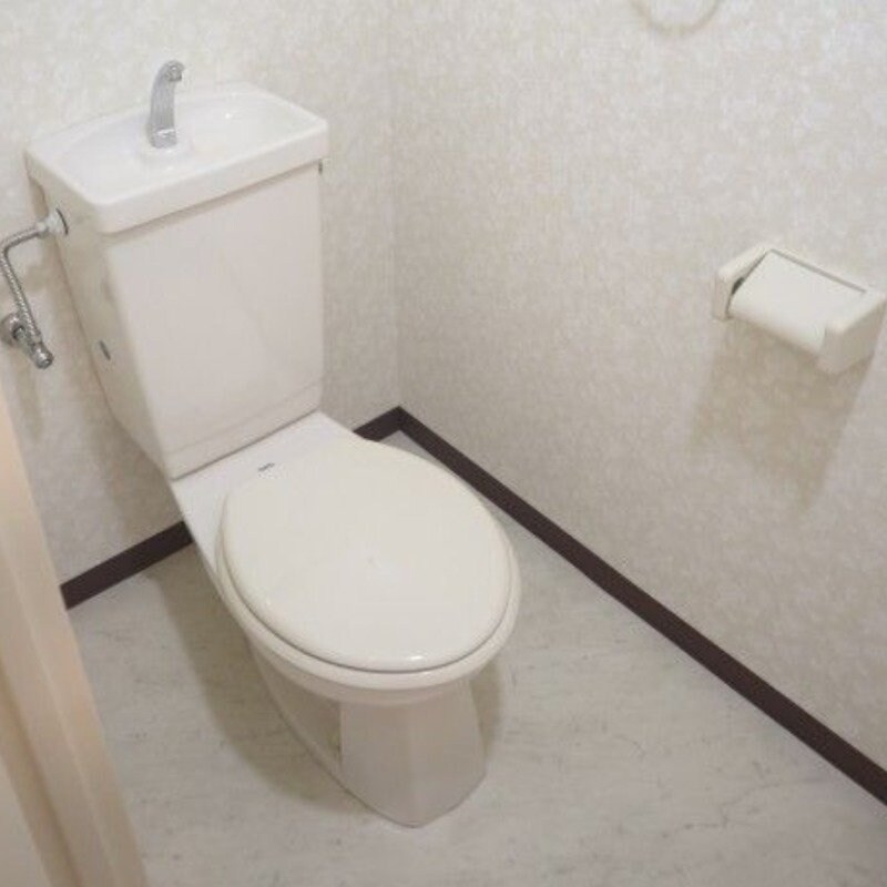 物件内観写真16　(温水便座プレゼント♪)