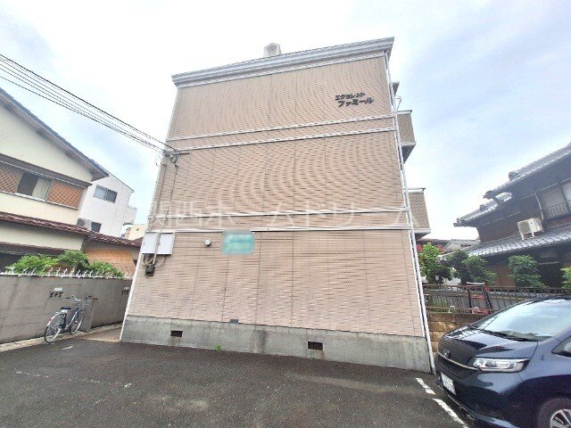 エクセレント・ファミール