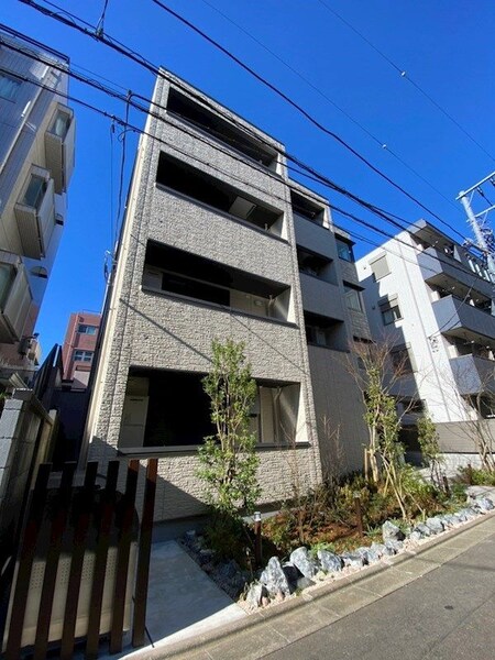 シェリー鷹番外観写真