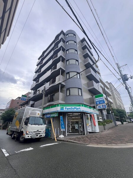 フレール外観写真