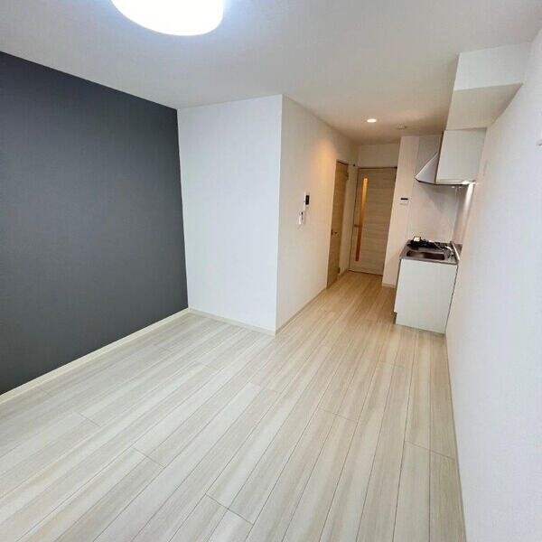 居室(内装は別のお部屋の参考写真です。)
