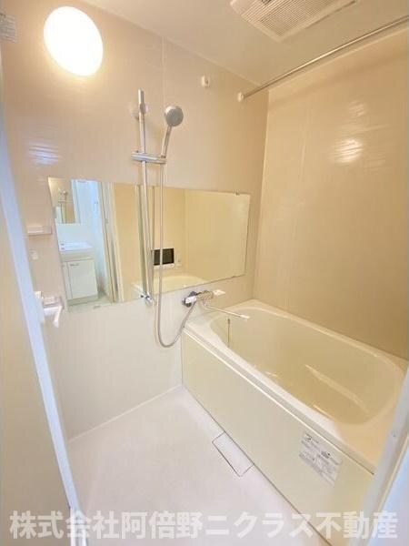 物件内観写真5　(内装は別部屋の参考写真です。)