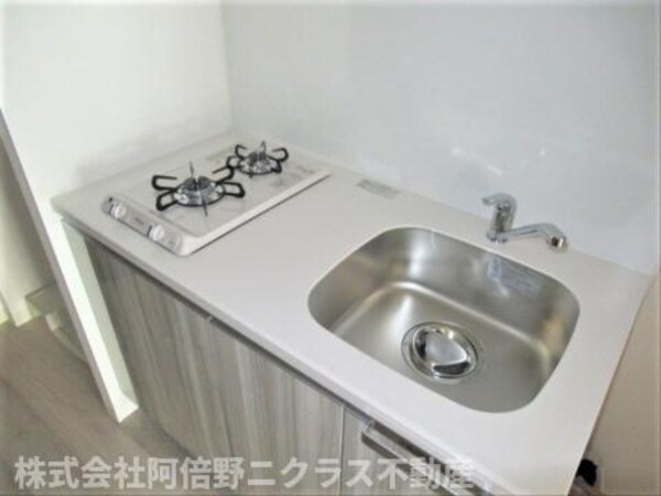 キッチン(階層によってカラーパターンが異なる場合があります)