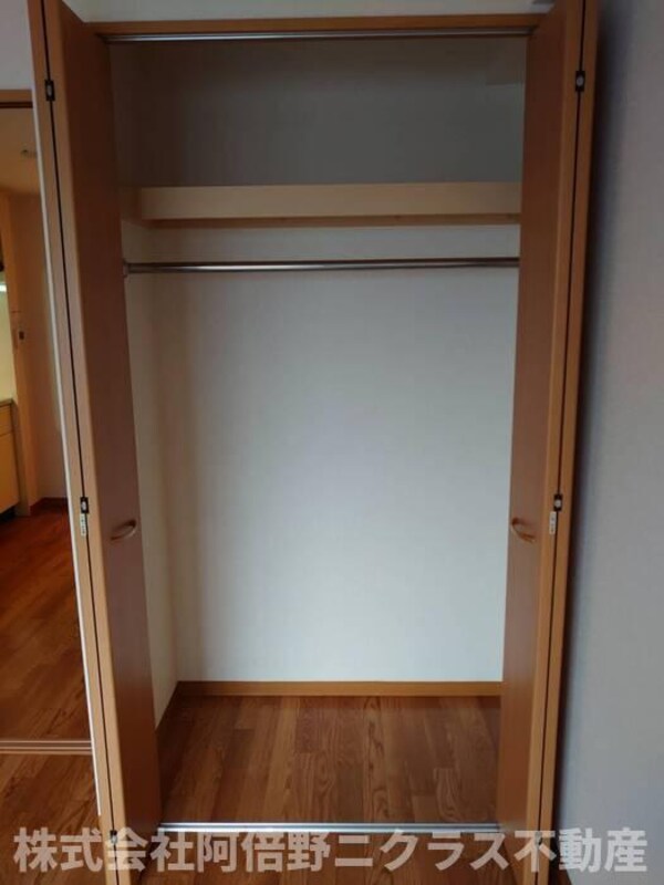 収納(別のお部屋の参考写真です。)