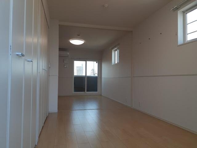 物件内観写真15　(内装もきれいです)