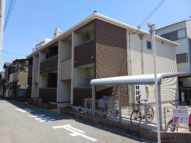 物件外観写真1　(おしゃれな外観です)