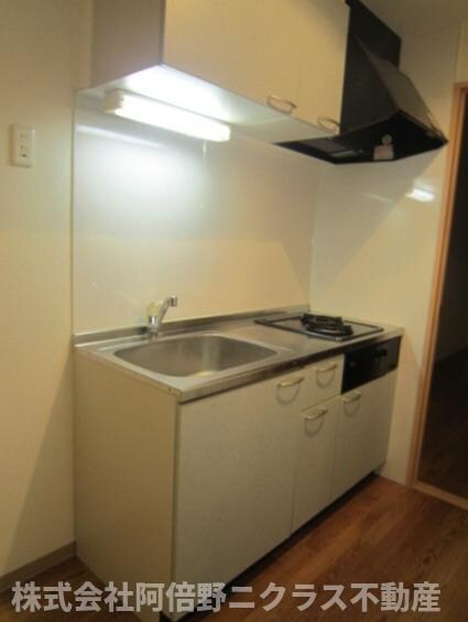 物件内観写真3　(内装は別部屋の参考写真です。)