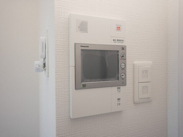 セキュリティ(内装は別のお部屋、参考写真です。)