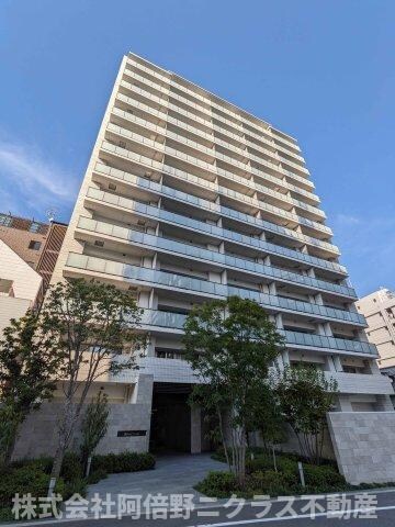 物件外観写真1　(落ち着いた雰囲気の外観です)