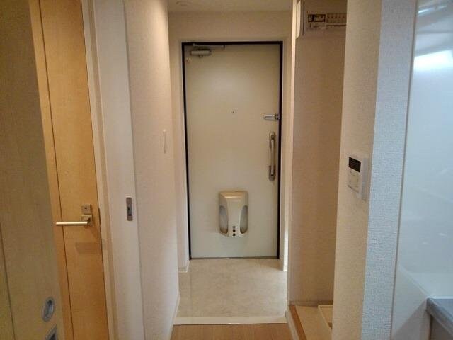 物件内観写真17　(きれいな玄関です)