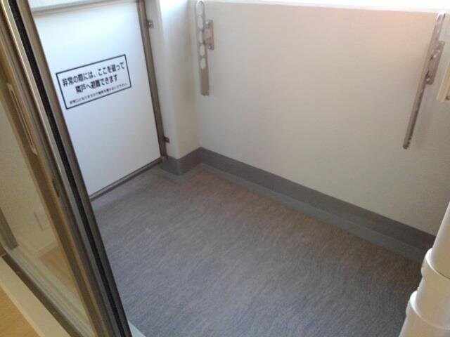 物件内観写真19　(バルコニーがあります)