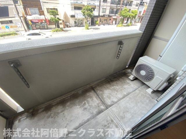 物件内観写真15　(広々としたバルコニーです)