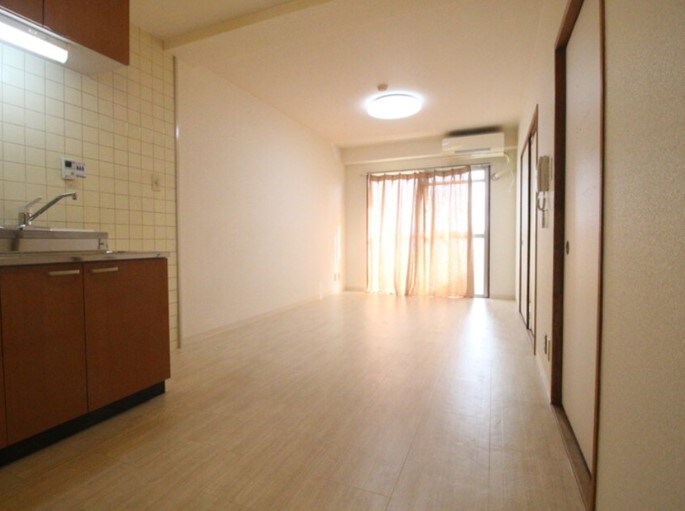 物件内観写真5　(内装は別部屋の参考写真です。)