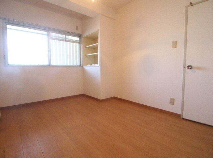 物件内観写真10　(内装は別部屋の参考写真です。)