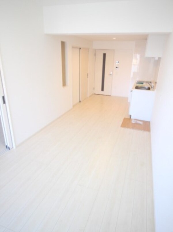 内装他(内装は別部屋の参考写真です。)