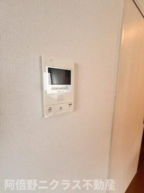 セキュリティ(内装は別部屋の参考写真です。)