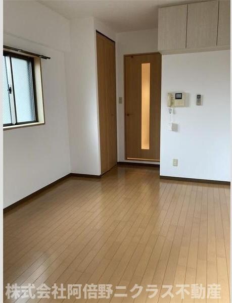 物件内観写真3　(内装は別部屋の参考写真です。)