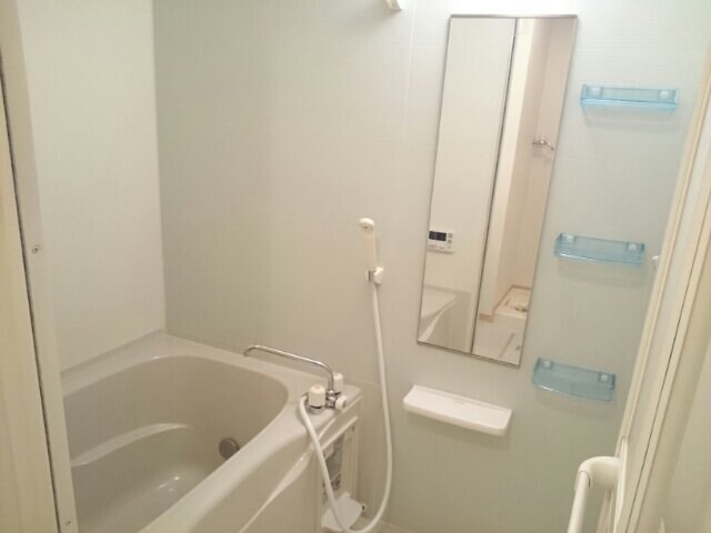 物件内観写真11　(お風呂です)