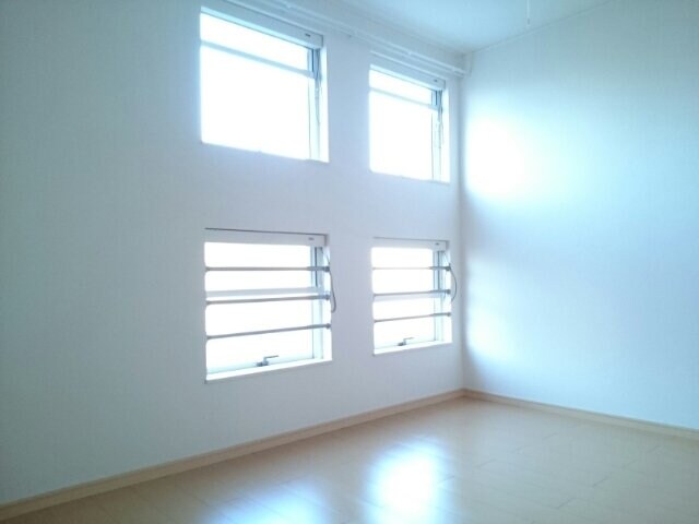 物件内観写真12　(きれいな内装です)