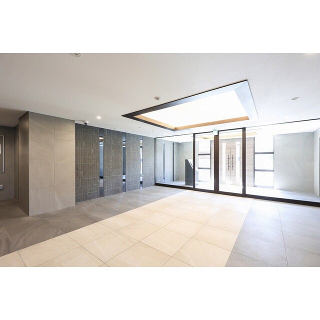 物件内観写真4　(こちらの居間で趣味の時間をお楽しみください)