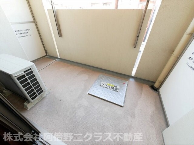 物件内観写真9　(内装カラーが異なる場合がございます。)