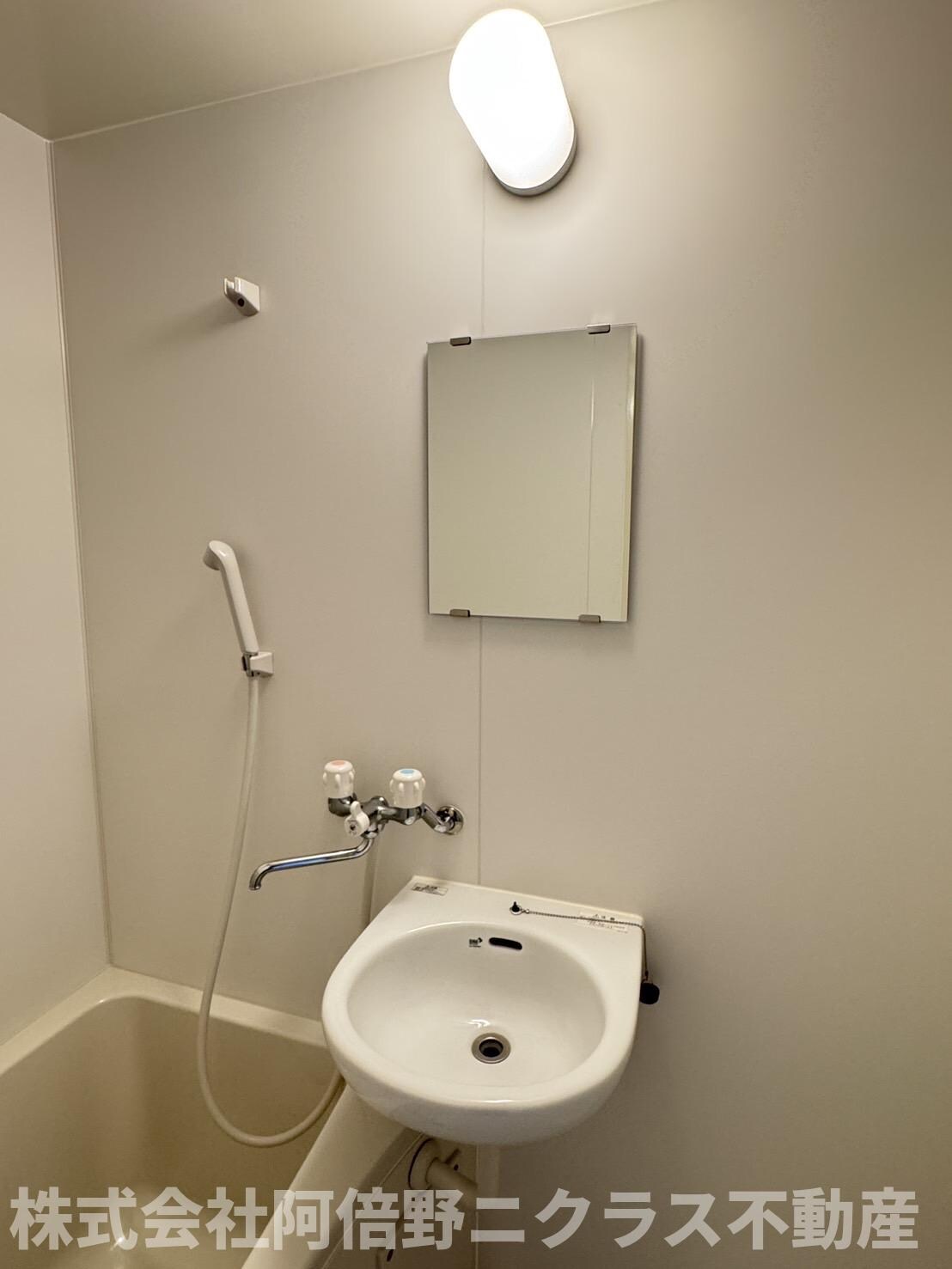 物件内観写真8　(内装は別部屋の参考写真です。)