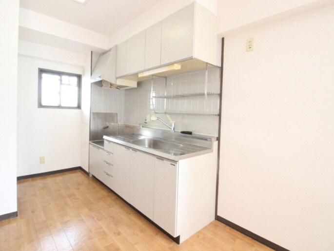 物件内観写真10　(内装は別部屋の参考写真です。)