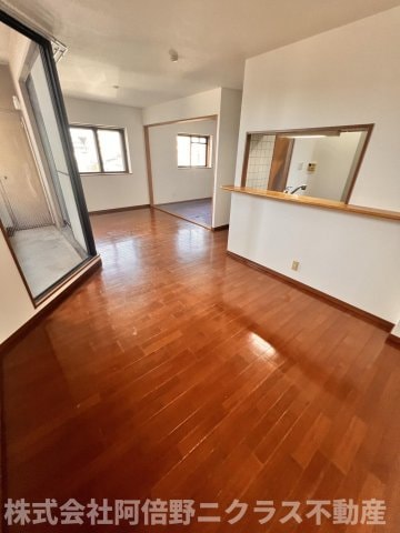 物件内観写真3　(内装は別部屋の参考写真です。)