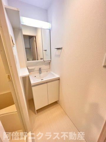 物件内観写真6　(内装は別部屋の参考写真でカラーが異なる場合がございます。)