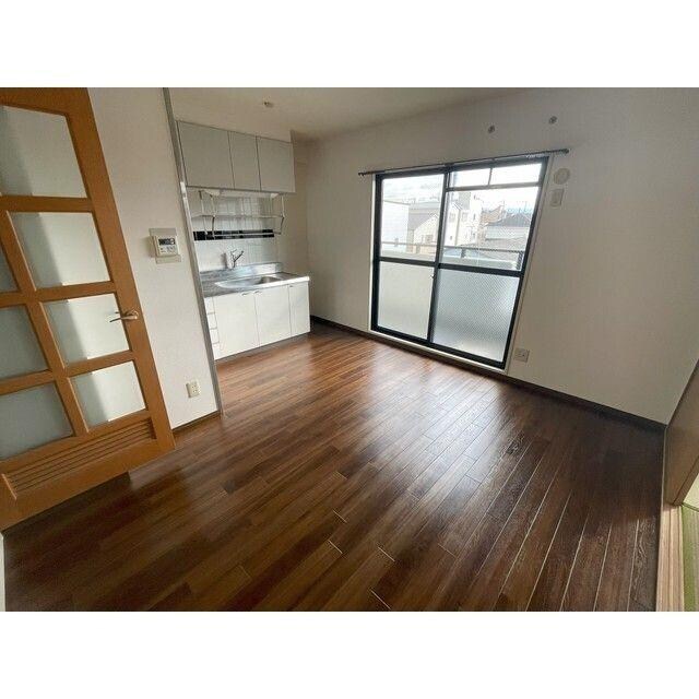 物件内観写真3　(内装は別部屋の参考写真です。)